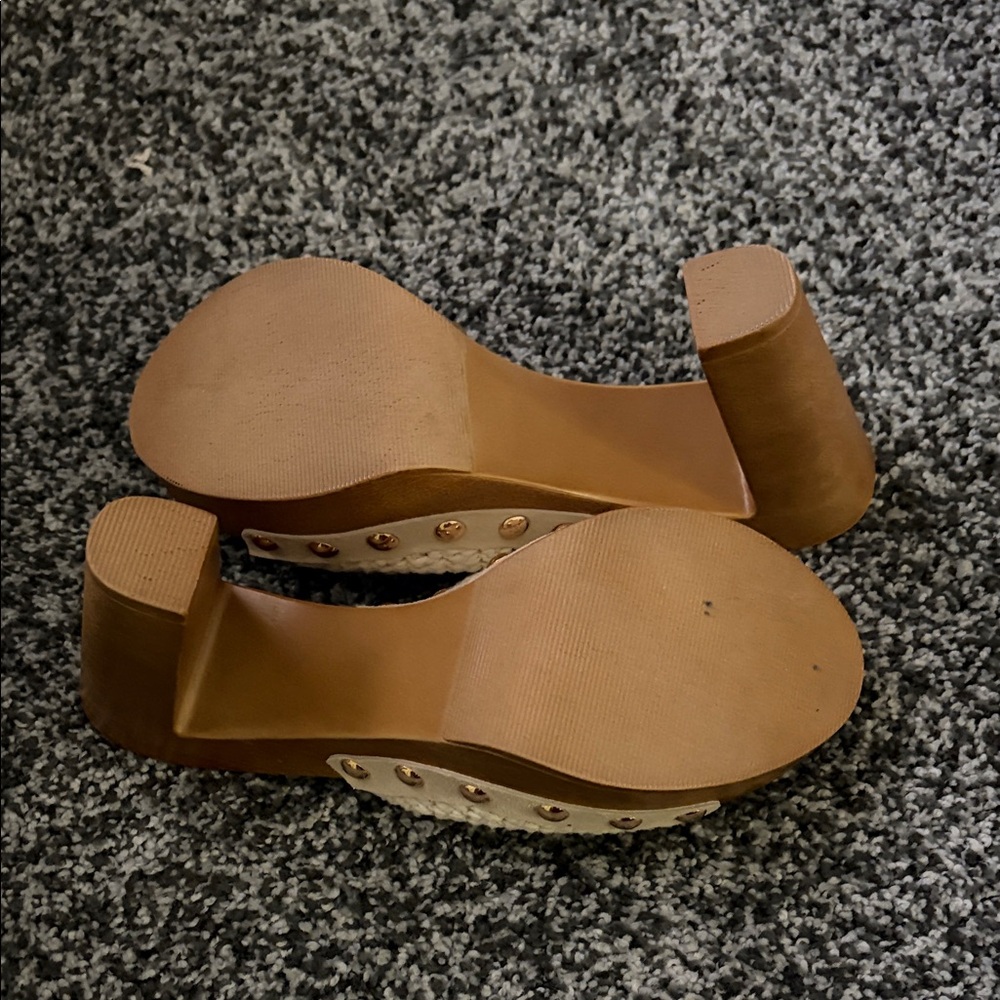 Steve Madden Beige Crochet Heeled Mules - Picture 4 of 4